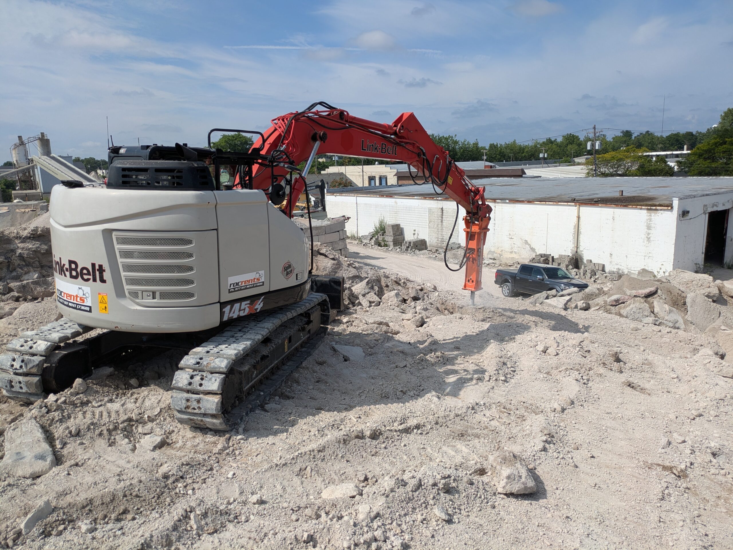 Best Hydraulic Hammers for Concrete Rock Demo CLS edit