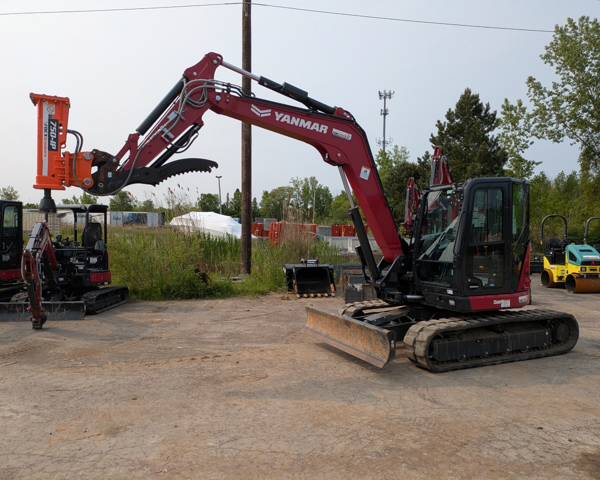Post Pounder vs Hydraulic Breaker What's the Difference